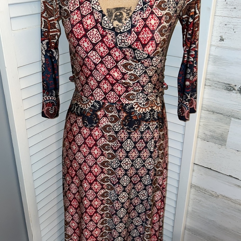 On Trend size medium dress - Picture 2 of 5